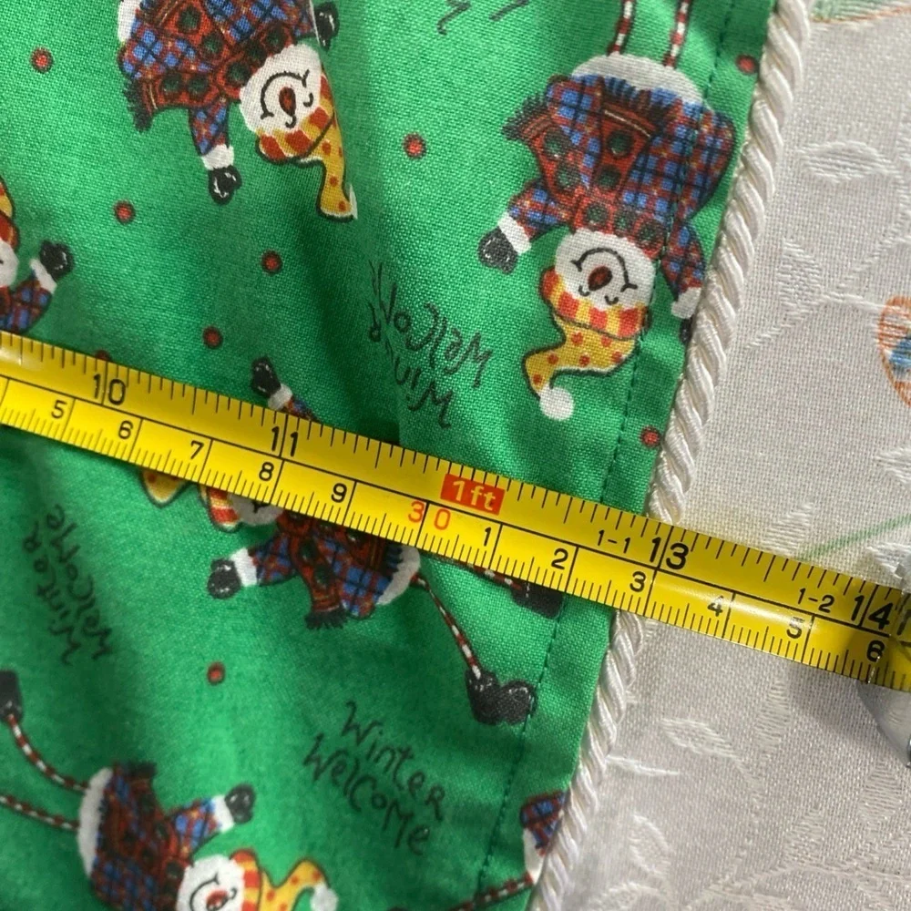 Vintage Christmas Village Table Runner Tassels “Welcome Winter” Snowmen 13”x60”‎